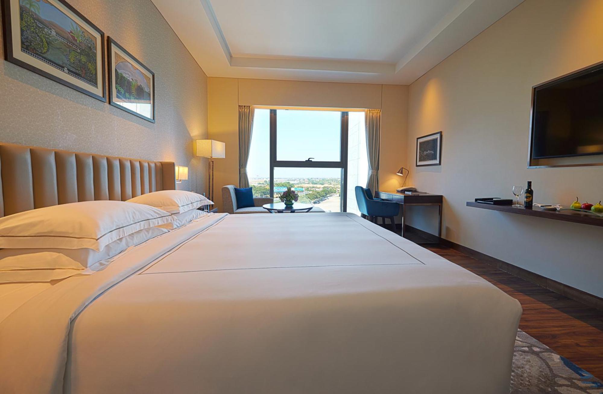 Taj Bangalore Devanahalli Exterior foto Deluxe Room